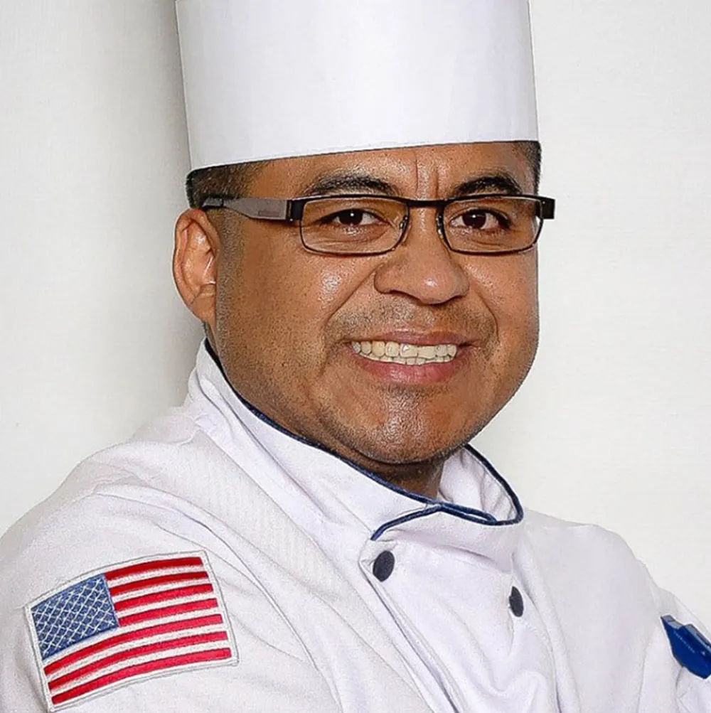 Chef Roberto Mendoza
